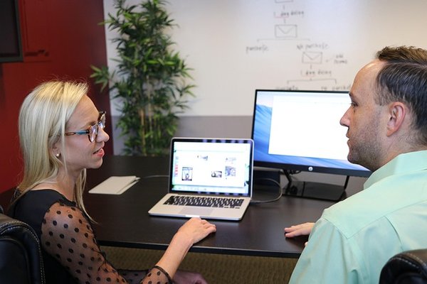 Définition d'une agence de communication : enjeux et stratégies modernes